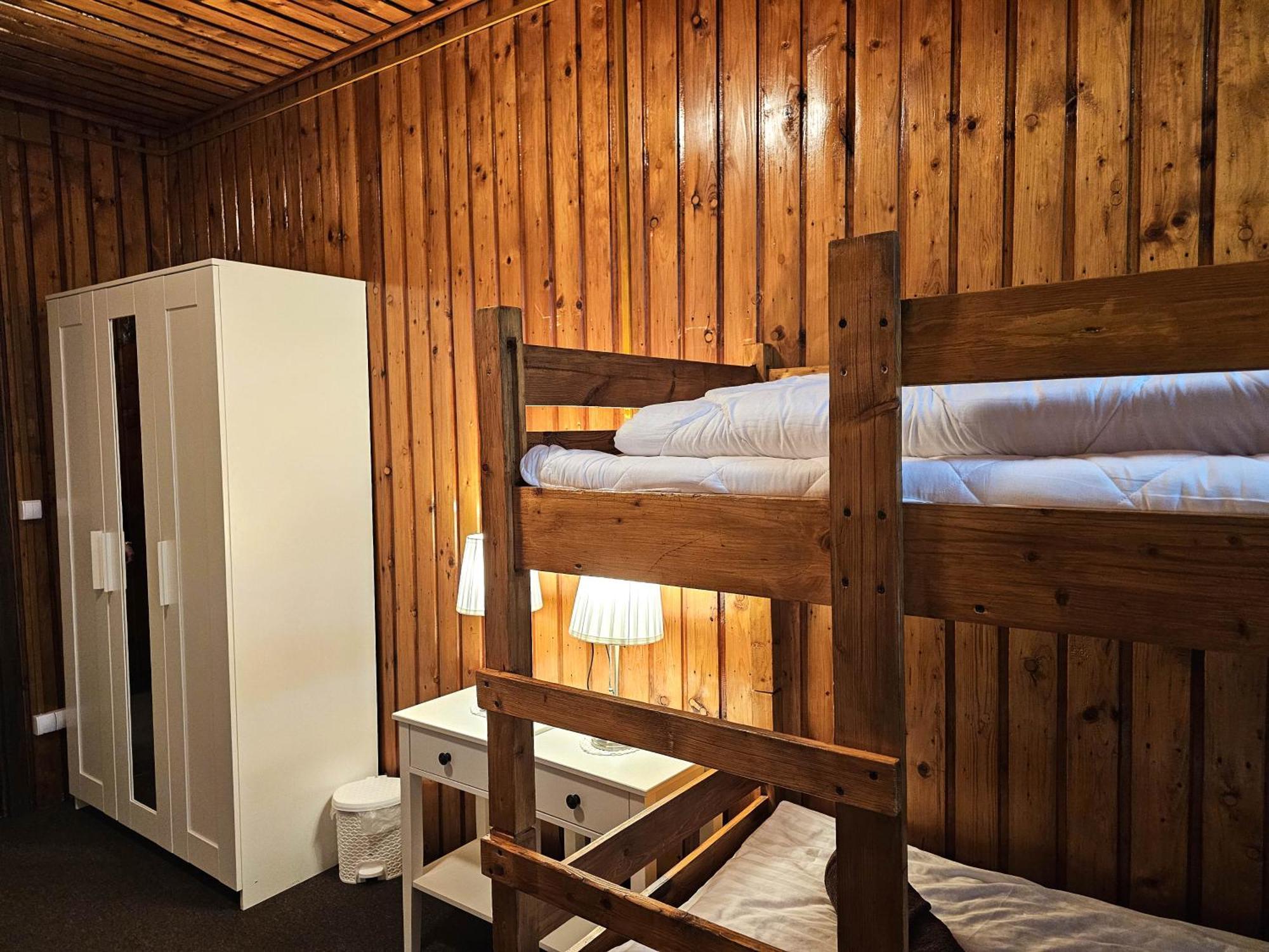 Schronisko Gosciniec Rownica Hotel Ustron Ngoại thất bức ảnh