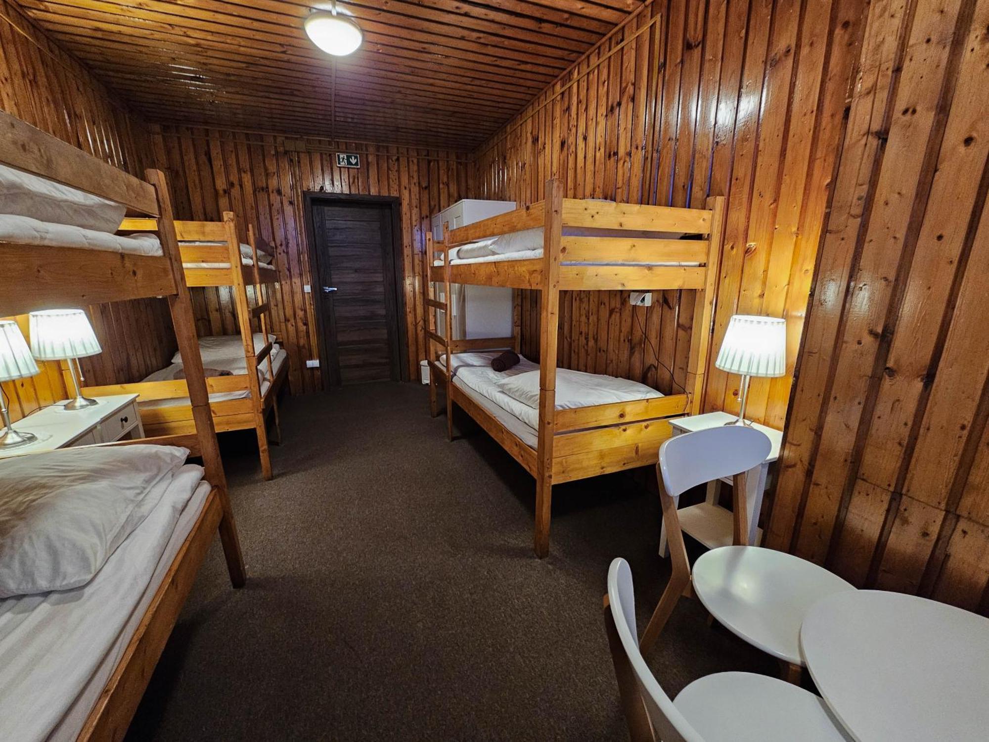 Schronisko Gosciniec Rownica Hotel Ustron Ngoại thất bức ảnh